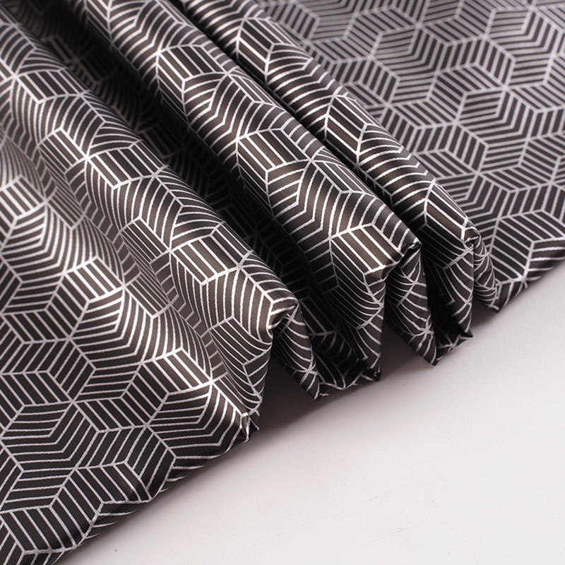 300T Polyester Pongee Graphene Silver P100% 147cm 65gsm